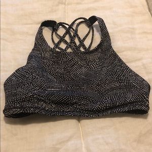 Lululemon Free to be wild bra